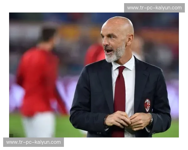 黑白与红黑的宿命：当老妇人遇见红黑军团，意甲巅峰的权杖之争